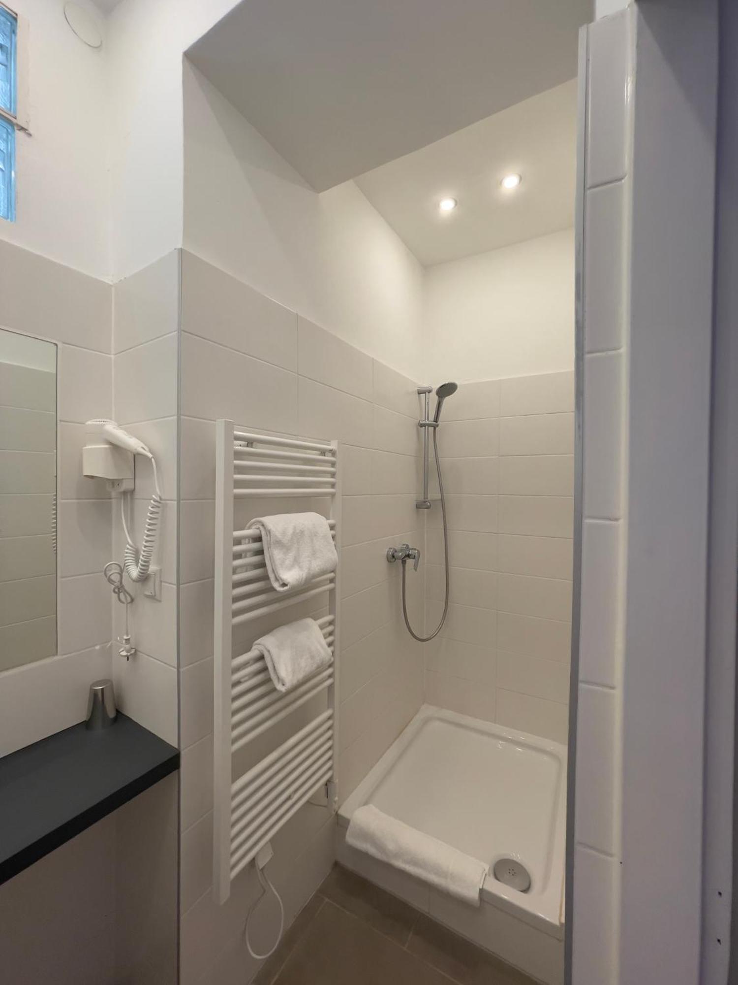 Hotel Wiener Kindl ภายนอก รูปภาพ
