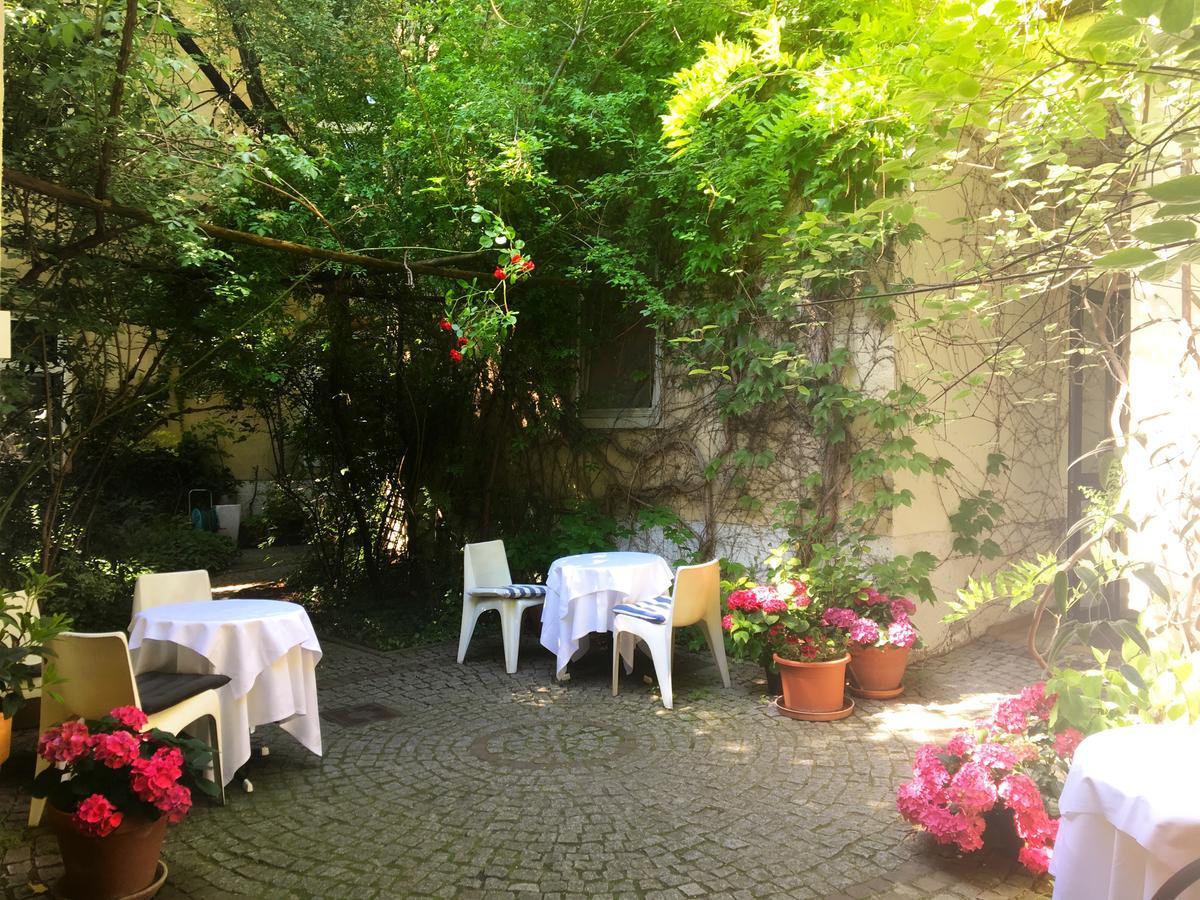 Hotel Wiener Kindl ภายนอก รูปภาพ